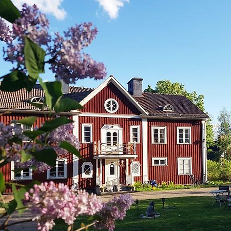 Garpenbergs B&B, Bnb Exterior photo