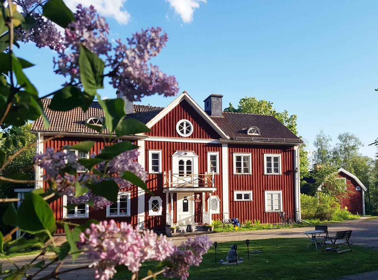 Garpenbergs B&B, Bnb Exterior photo